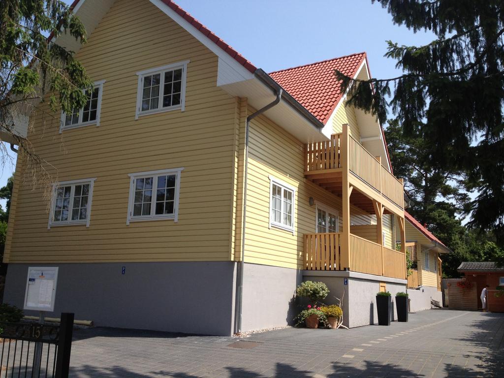 Haus Stoertebeker Appartements - Hotel Garni, Seebad Lubmin Extérieur photo