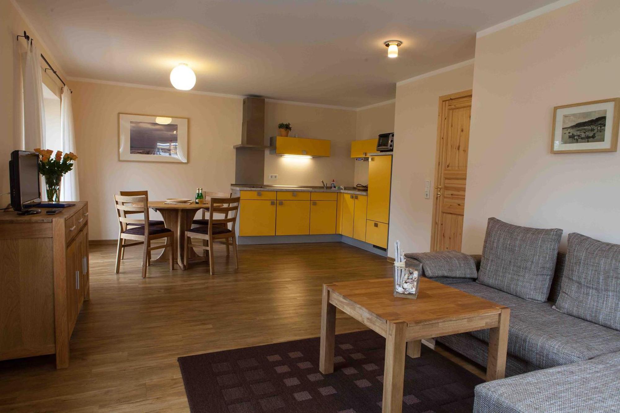 Haus Stoertebeker Appartements - Hotel Garni, Seebad Lubmin Extérieur photo