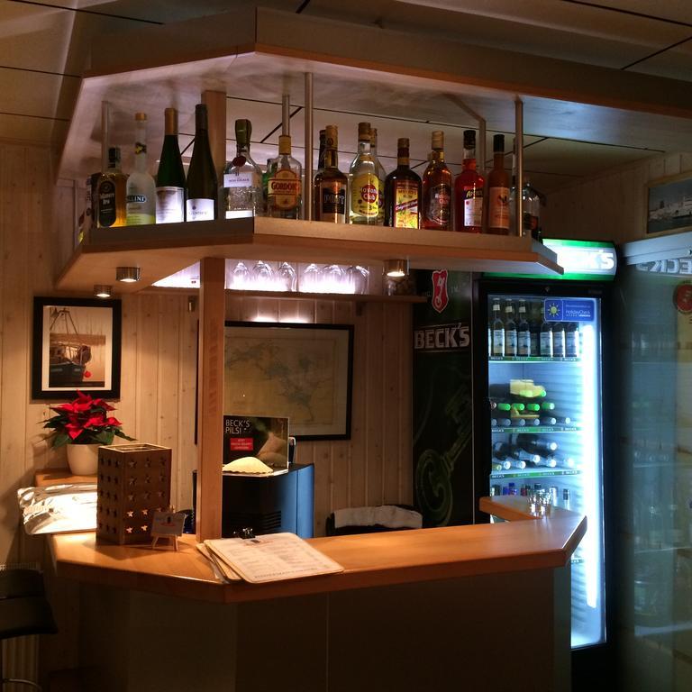 Haus Stoertebeker Appartements - Hotel Garni, Seebad Lubmin Extérieur photo