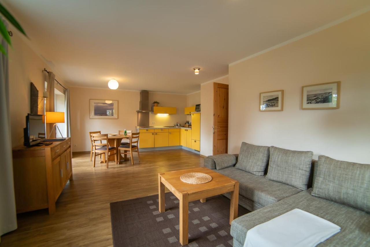 Haus Stoertebeker Appartements - Hotel Garni, Seebad Lubmin Extérieur photo